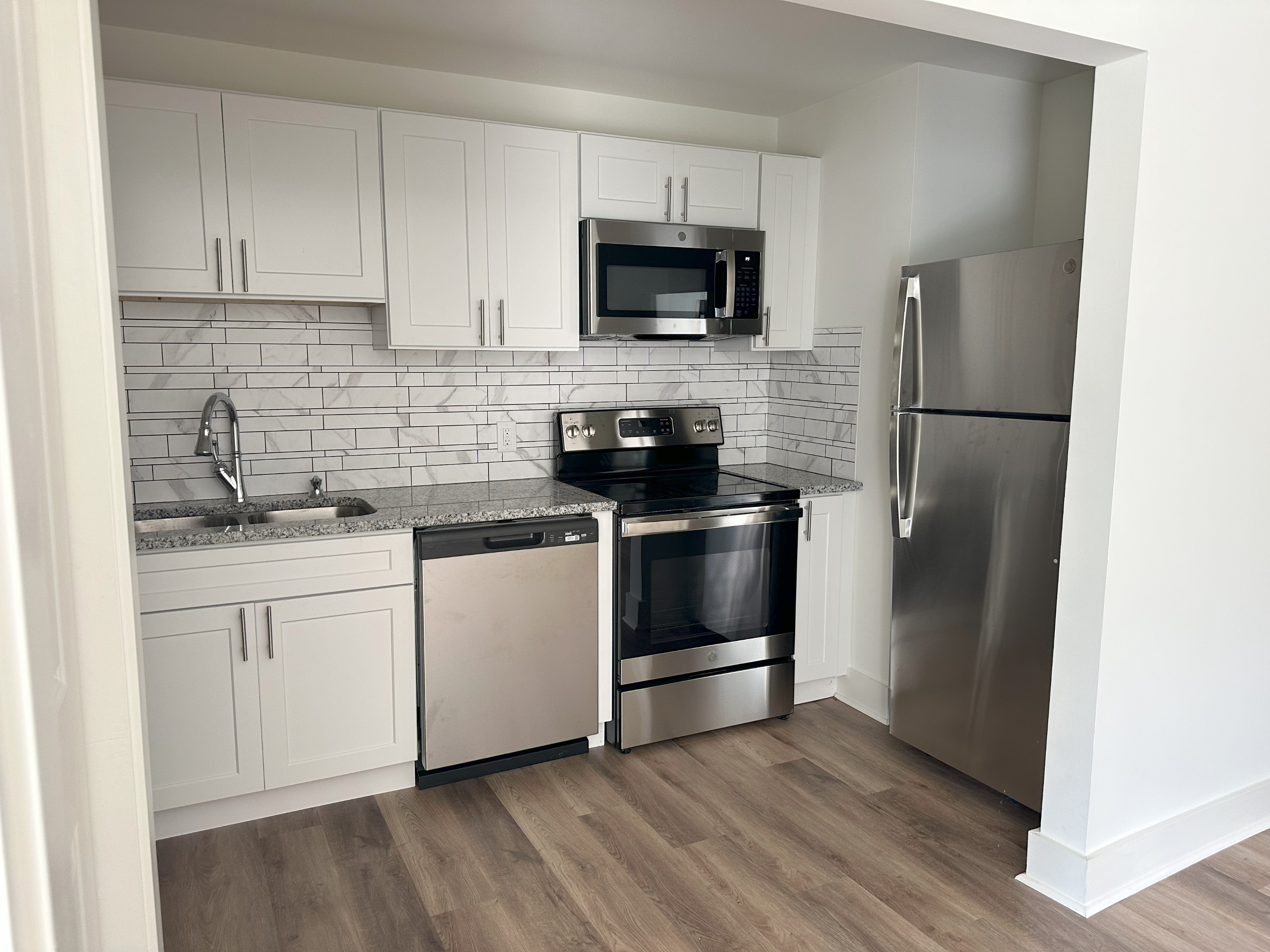 125 Jones St., B2